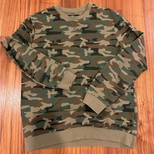 Camo sweatshirt